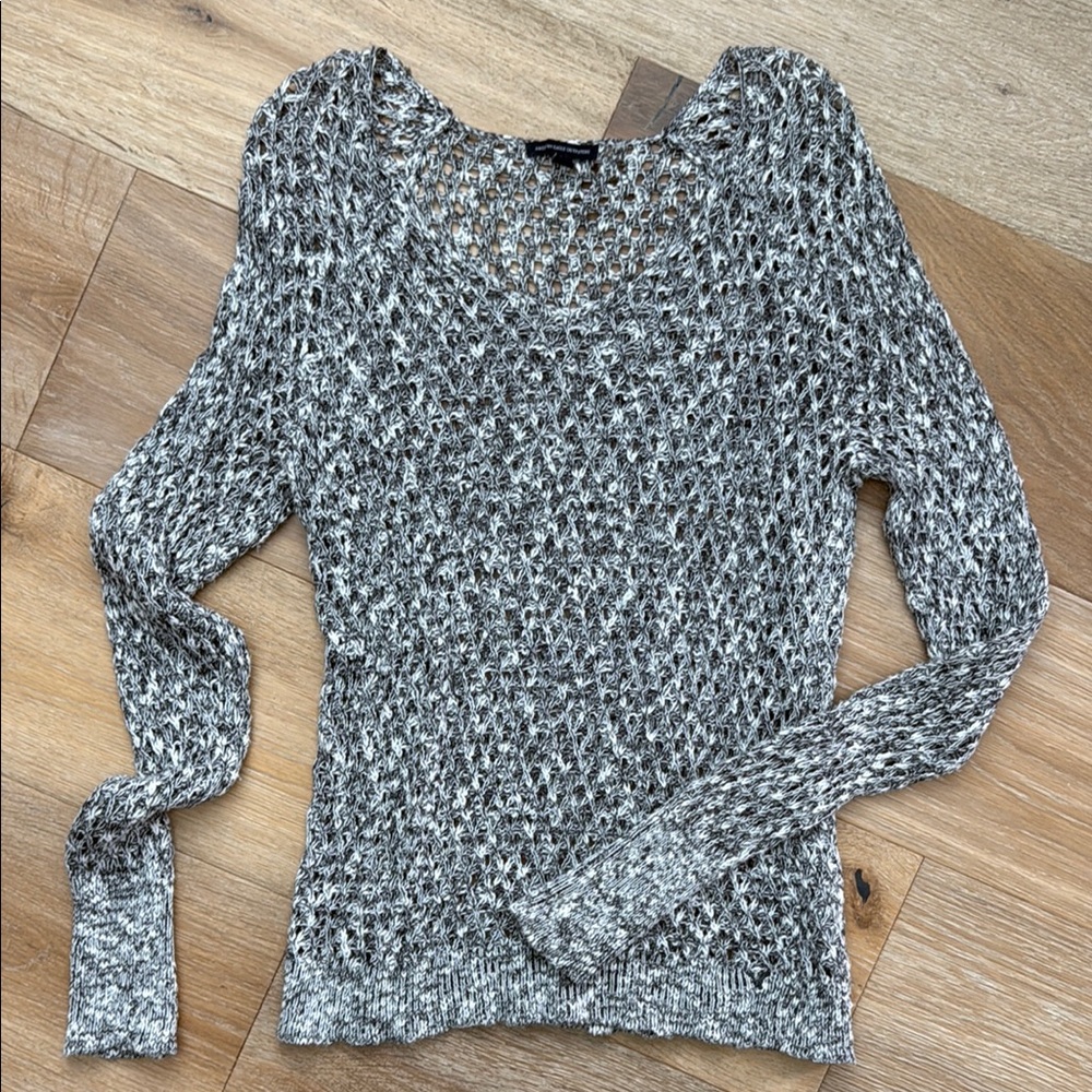 American Eagle Women's Gray White Knit Sweater small